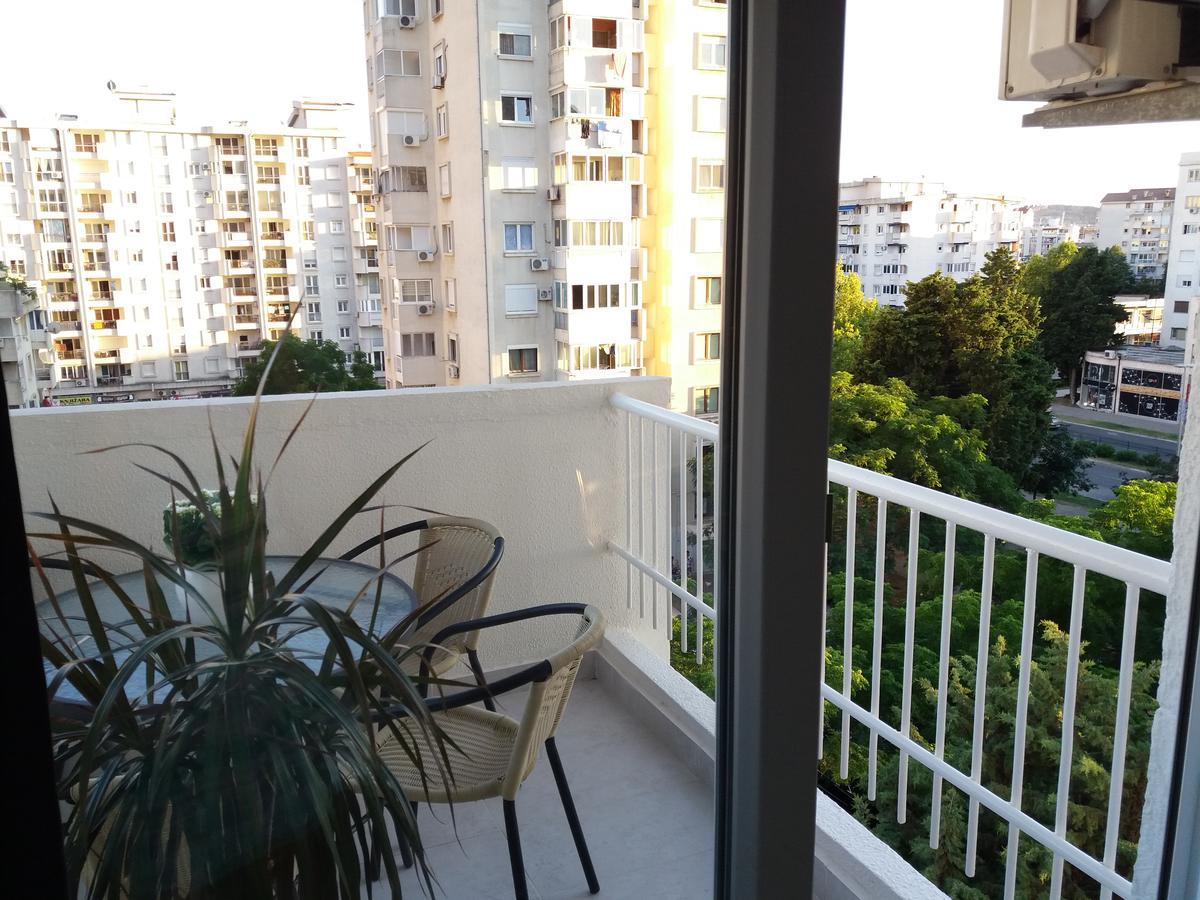 Holiday Home Duka'S Бар Екстериор снимка