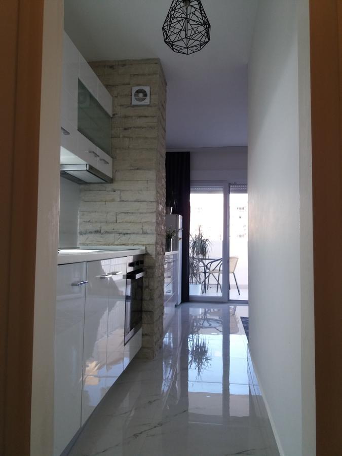 Holiday Home Duka'S Бар Екстериор снимка