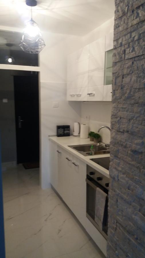 Holiday Home Duka'S Бар Екстериор снимка