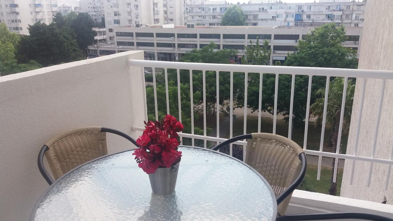 Holiday Home Duka'S Бар Екстериор снимка
