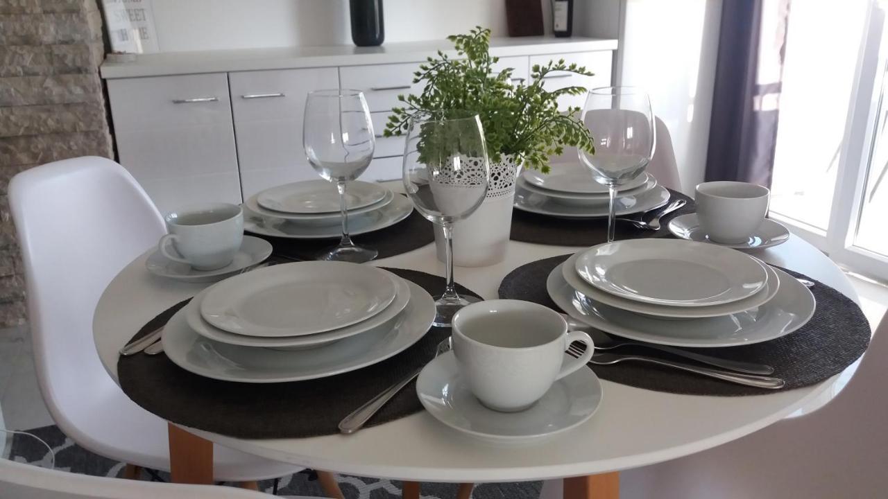 Holiday Home Duka'S Бар Екстериор снимка